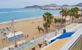 Blick von der Farylaga Terrasse auf den Canteras Strand Las Palmas