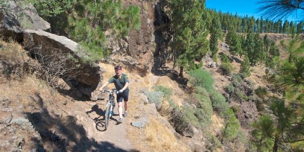 on ridges to Artenara and Tamadaba to the west coast  near El Risco – 36 memorable kilometers