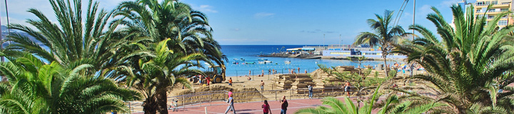 Las Palmas Apartments mit Meerblick: "Las Palmeras" Ferienwohnung direkt am Canteras Strand auf Gran Canaria