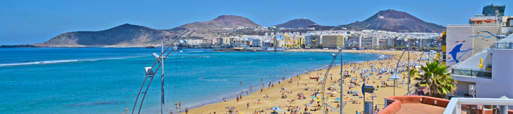 view from north west to Playa Dorada Apartments Las Palmas Canteras beach