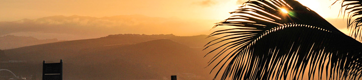 enkoy your Gran Canaria vacations with a sundown at Playa Canteras beach resort Las Palmas